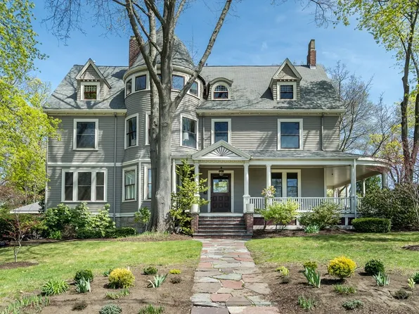 159 Washington St APT 2, Newton, MA 02458