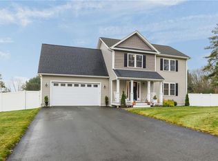 275 E Shore Dr, Coventry, RI 02816