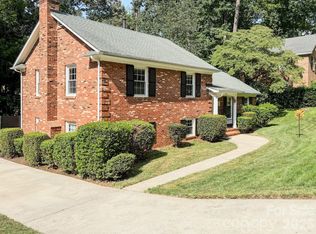 2815 Burnt Mill Rd, Charlotte, NC 28210