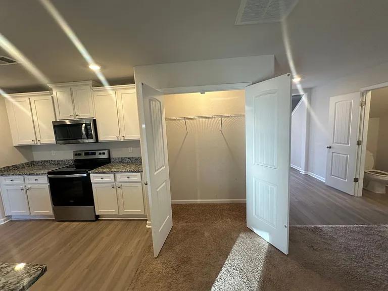 516 Morning Mist Rd — Photo 18