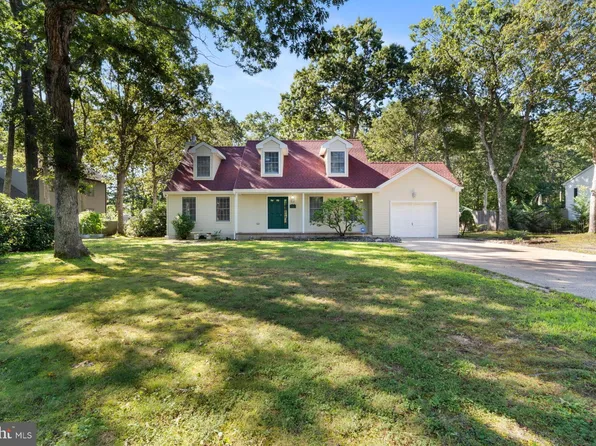 706 Radcliffe Rd, Lanoka Harbor, NJ 08734