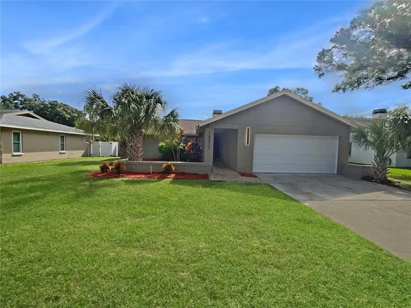 10877 96th St, Largo, FL 33773