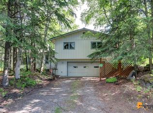 10521 Lone Tree Dr, Anchorage, AK 99507