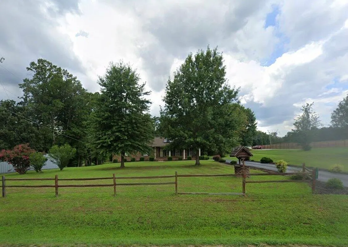 881 Little Creek Road - 1 — Photo 2