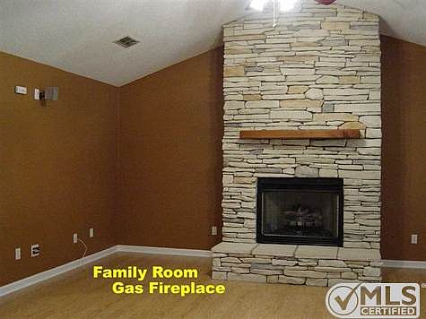 5th image of 125 Hickory Ln