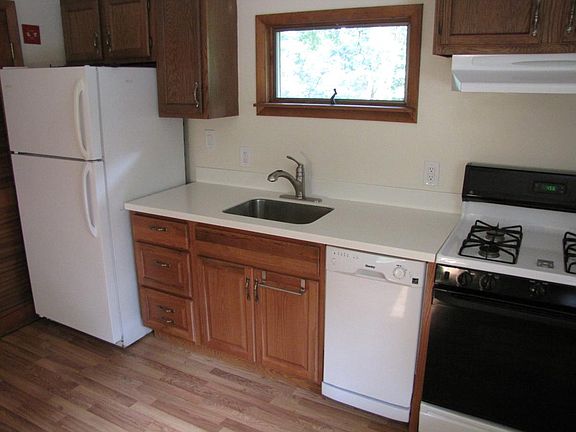 New counter & dishwasher