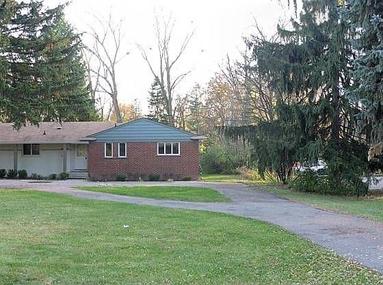 1st image of 20201 Coryell Dr