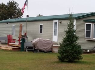 N7395 Prairie Ln, Crivitz, WI 54114