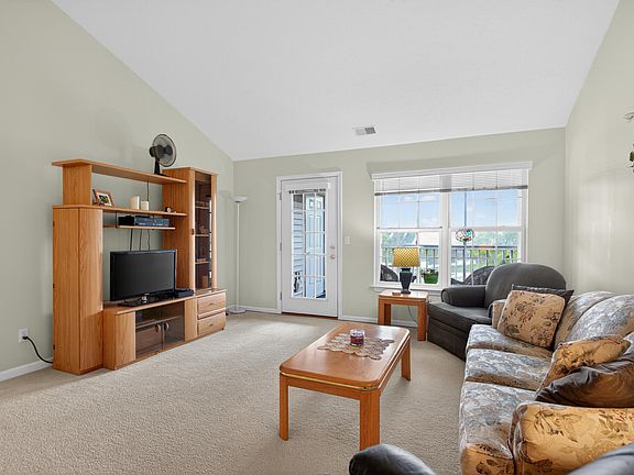 2nd image of 773 W Barrington Cir