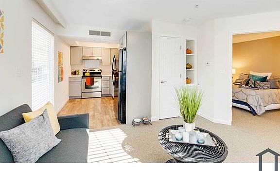 2nd image of 200 Skidmore Blvd #1