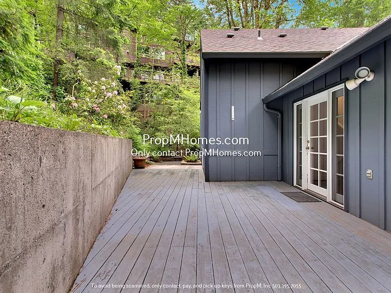 605 SW Arboretum Cir — Photo 36