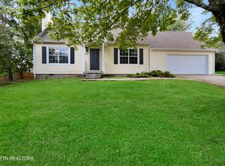 1155 Durham Rd, Knoxville, TN 37931