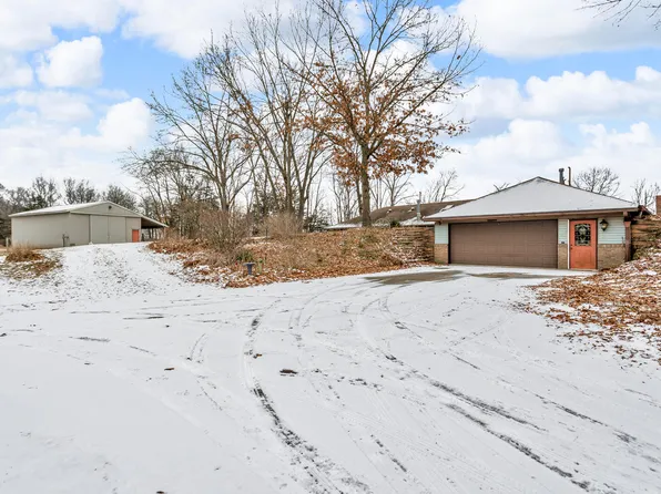 3939 Grey Tower Rd, Jackson, MI 49201