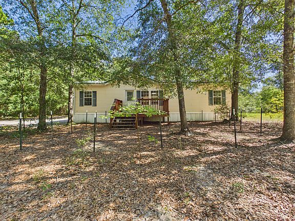 3rd image of 1230 Seven Pines Rd