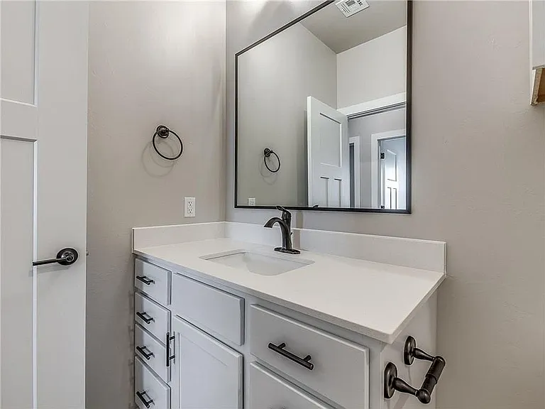 8104 NW 151st Cir — Photo 28
