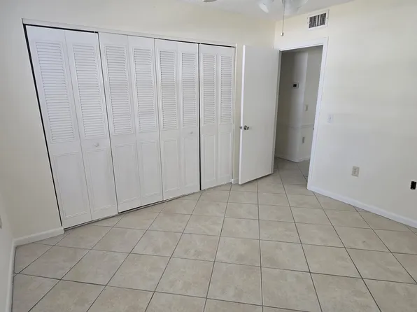 2300 Sunrise Blvd #3-104, Fort Pierce, FL 34982