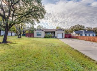 2748 Timberline Dr, Fort Worth, TX 76119
