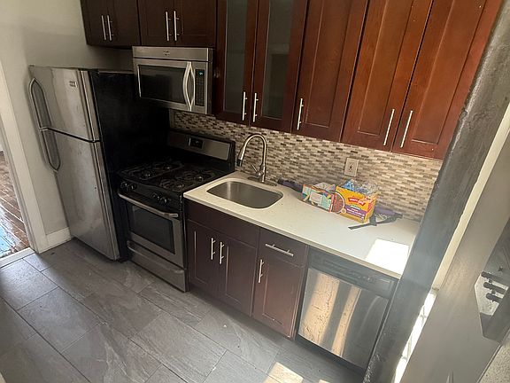 5th image of 522 W 159th St APT 2A