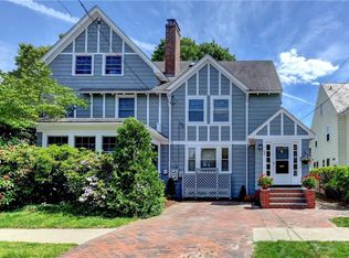 553 Lloyd Ave, Providence, RI 02906