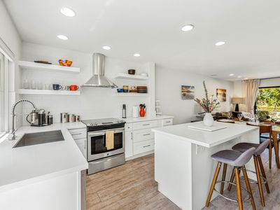 48678 Desert Flower Dr, Palm Desert, CA, 92260