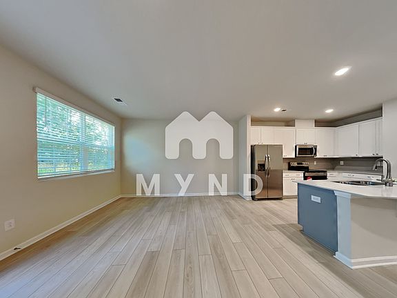 4th image of 157 Eagle Chase Dr