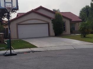 7609 Elsinore Ave, Bakersfield, CA 93307
