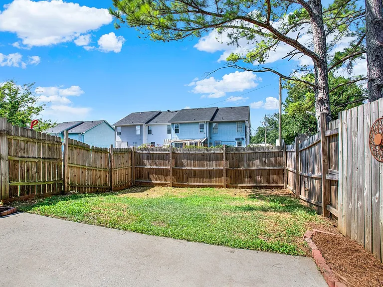 87 Benfield Cir — Photo 18