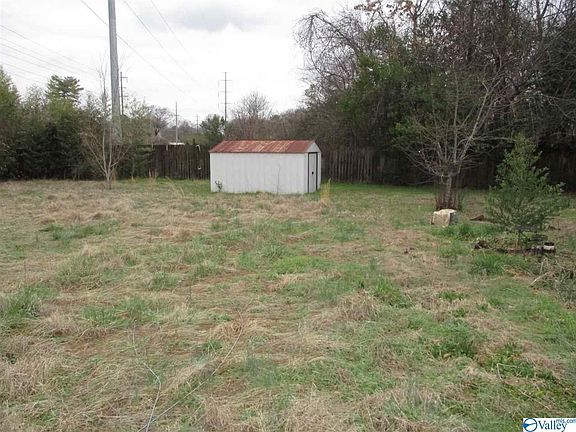 3rd image of 11208 Crestfield Dr SE