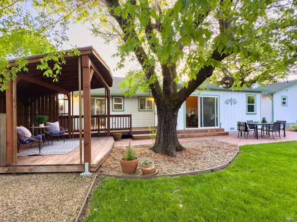 18359 Clayton Avenue, Sonoma, CA 95476