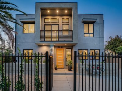 11249 Hatteras St, North Hollywood, CA, 91601