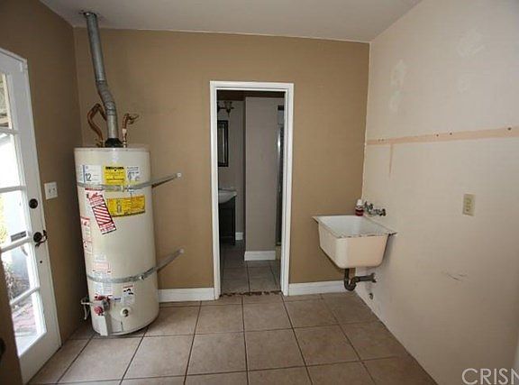 5th image of 13739 Brussels Ave