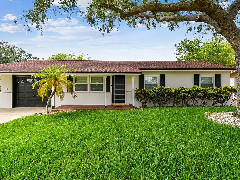 8611 Driftwood Dr — Photo 24