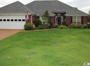 229 Maddox Dr, Jackson, TN 38305