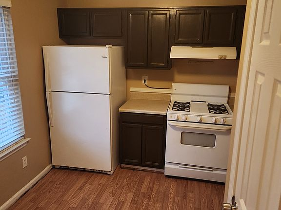 5th image of 553 Harbor Lake Ct