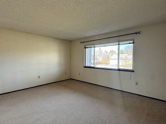 2nd image of 500 W 12th Ave APT 4