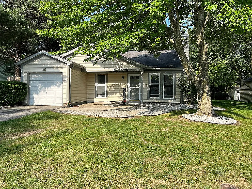 559 Highmeadows Village Dr photo 1