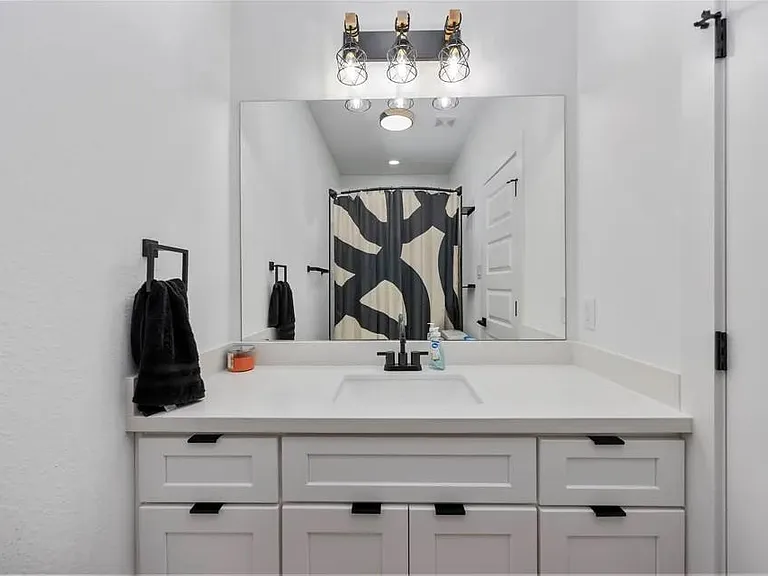 205 Bolden St #A — Photo 14