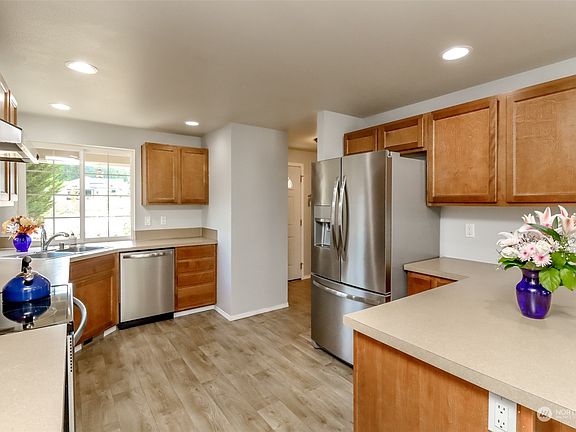 4th image of 707 Myers Street SE