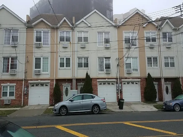127-14 172nd St, Jamaica, NY 11434
