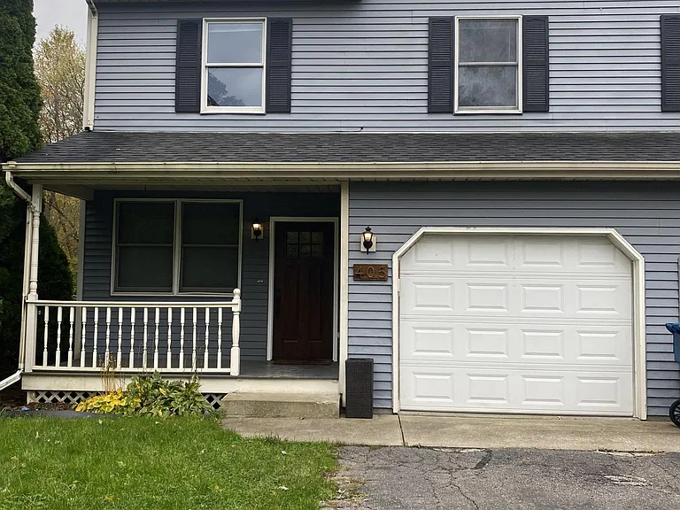 405 Woodlawn Ave — Photo 1