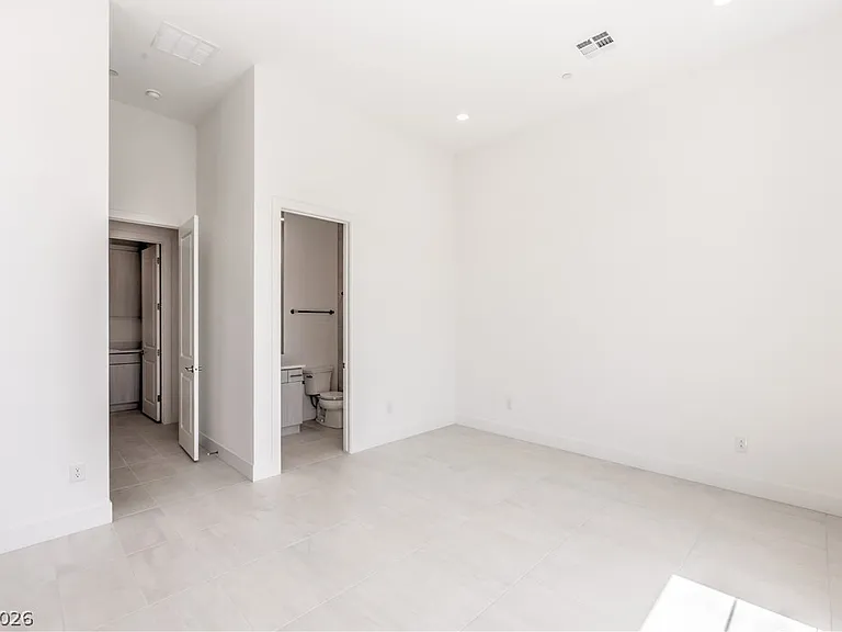 10864 Agate Cliffs Ave — Photo 27