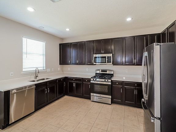 5th image of 20526 Hillsdale Park Dr