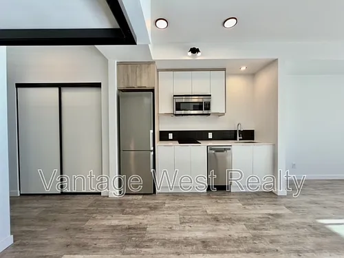 1083 Klo Rd #305 Photo 1