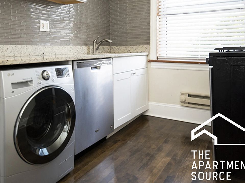 1st image of 312 Lee St APT 3