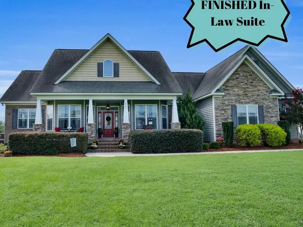 201 Village Grove Drive, Goldsboro, NC 27530
