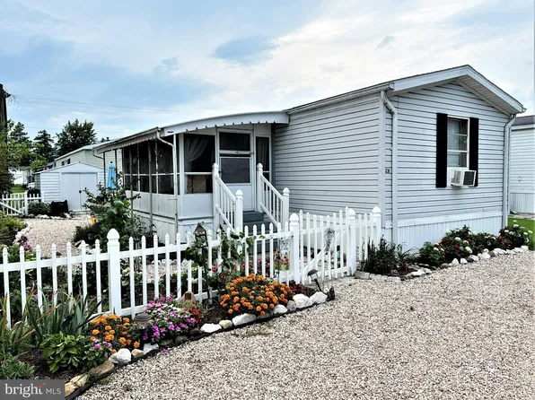 8049 Veterans Hwy #27, Millersville, MD 21108