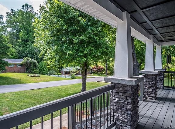 4th image of 224 Johnston Dr