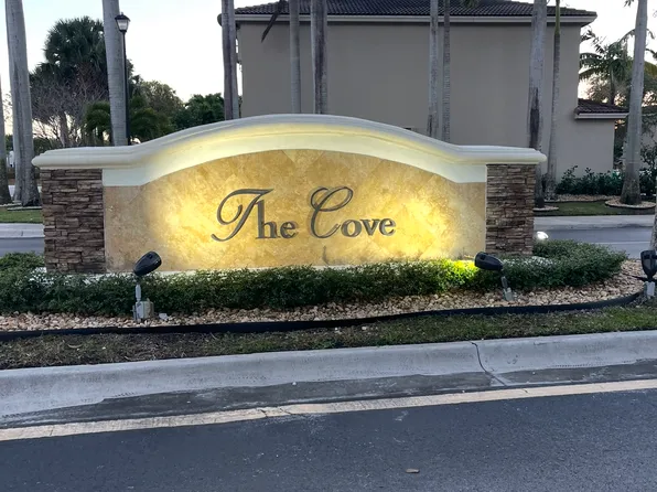 22576 SW 89th Ct, Cutler Bay, FL 33190