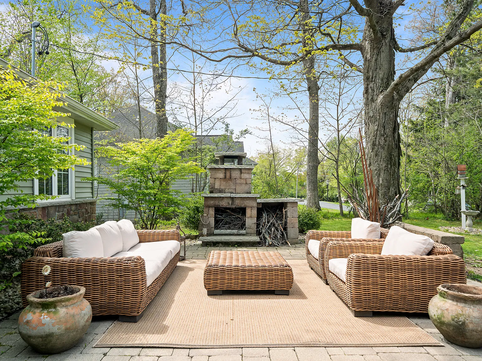 4 bed, 3000 sqft, $3,250 — Photo 3