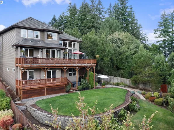 13020 SW Broadmoor Pl, Tigard, OR 97223